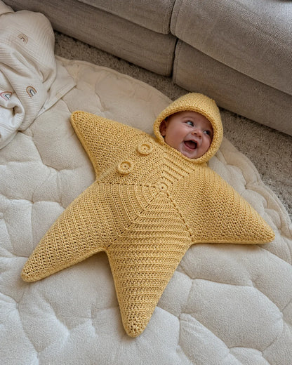 Whimsical Starfish Newborn Prop Outfit, Cute Costume for Infant Photoshoot Sessions